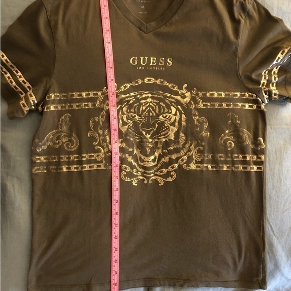 Guess Olive Green and Gold T-Shirt VTG - Picture 9 of 10